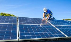 Installation et mise en production des panneaux solaires photovoltaïques à Vernaison